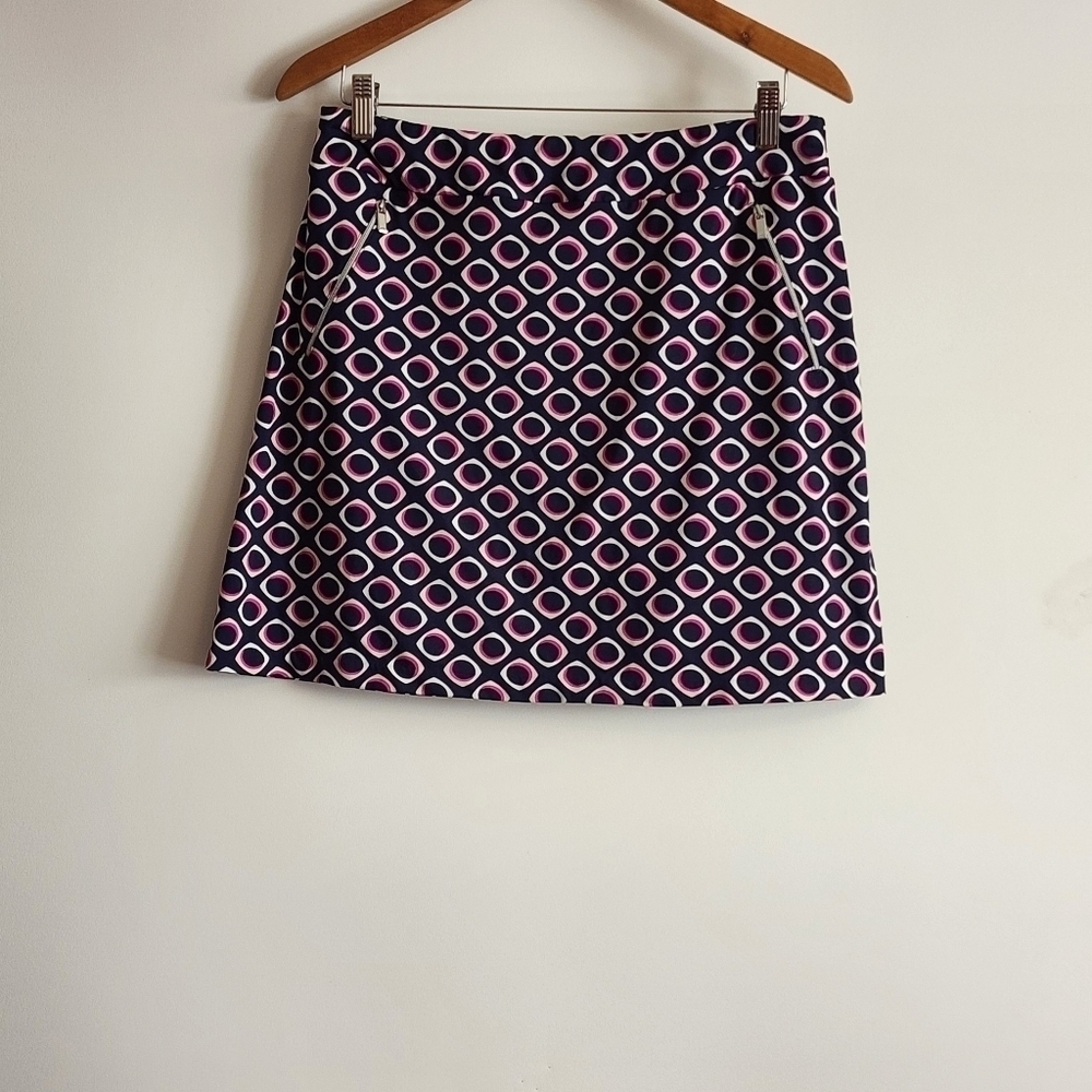 Tail skort